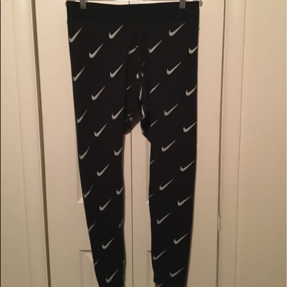 Women’s Nike Leggings